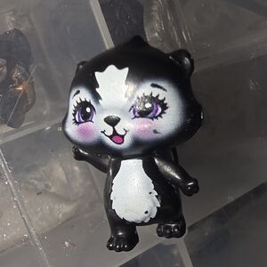 Enchantimals Stiper Skunk Little Pet Replacement Toy